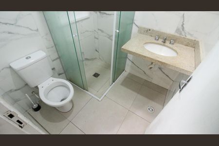 Apartamento para alugar com 85m², 2 quartos e sem vagaBanheiro