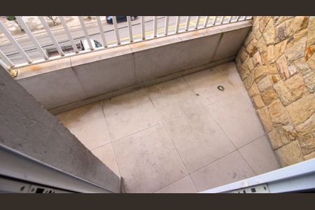 Apartamento para alugar com 85m², 2 quartos e sem vagaVaranda Quarto 2