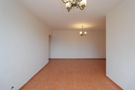 Apartamento à venda com 102m², 2 quartos e 1 vaga Apartamento à venda com 102m², 2 quartos e 1 vagaSala