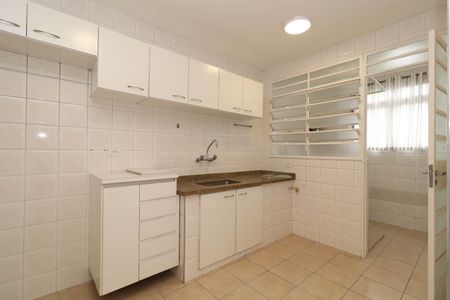 Apartamento à venda com 102m², 2 quartos e 1 vaga Apartamento à venda com 102m², 2 quartos e 1 vagaCozinha