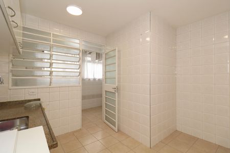 Apartamento à venda com 102m², 2 quartos e 1 vaga Apartamento à venda com 102m², 2 quartos e 1 vagaCozinha