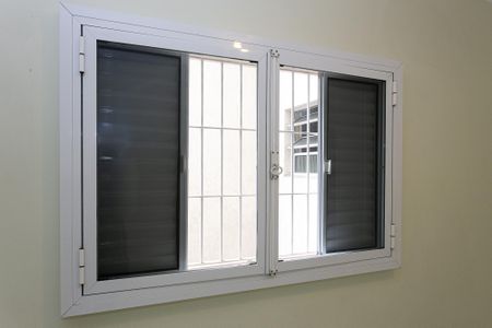 Casa de condomínio à venda com 102m², 2 quartos e 2 vagas Casa de condomínio à venda com 102m², 2 quartos e 2 vagasQuarto 2 - Janela Antí-Ruído