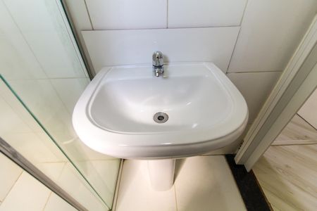 Apartamento à venda com 49m², 2 quartos e 1 vaga Apartamento à venda com 49m², 2 quartos e 1 vagaBanheiro