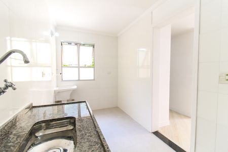 Apartamento à venda com 49m², 2 quartos e 1 vaga Apartamento à venda com 49m², 2 quartos e 1 vagaCozinha e Área de Serviço