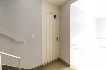 Apartamento à venda com 49m², 2 quartos e 1 vaga Apartamento à venda com 49m², 2 quartos e 1 vagaHall