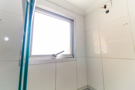 Apartamento à venda com 49m², 2 quartos e 1 vaga Apartamento à venda com 49m², 2 quartos e 1 vagaBanheiro