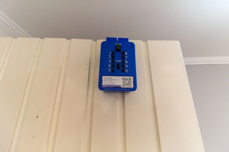 Apartamento à venda com 49m², 2 quartos e 1 vaga Apartamento à venda com 49m², 2 quartos e 1 vagaLockbox