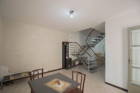 Casa para alugar com 250m², 3 quartos e sem vagaSala