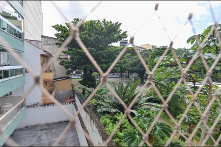 Apartamento à venda com 74m², 2 quartos e sem vagaSuíte