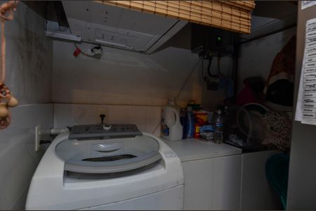 Apartamento à venda com 74m², 2 quartos e sem vagaCozinha e Área de Serviço