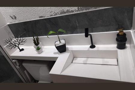 Apartamento para alugar com 48m², 2 quartos e 1 vaga Apartamento para alugar com 48m², 2 quartos e 1 vagaBanheiro