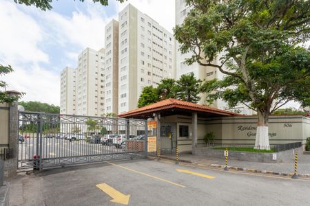 Apartamento para alugar com 70m², 3 quartos e 1 vagaFachada e portaria