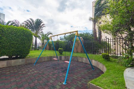 Apartamento à venda com 156m², 4 quartos e 4 vagas Apartamento à venda com 156m², 4 quartos e 4 vagasPlayground