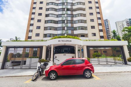 Apartamento à venda com 156m², 4 quartos e 4 vagas Apartamento à venda com 156m², 4 quartos e 4 vagasFachada