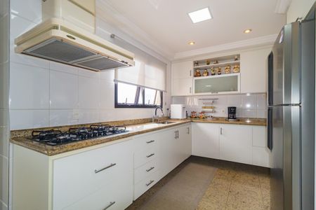 Apartamento à venda com 156m², 4 quartos e 4 vagas Apartamento à venda com 156m², 4 quartos e 4 vagasCozinha
