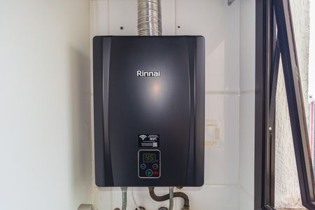 Apartamento à venda com 156m², 4 quartos e 4 vagas Apartamento à venda com 156m², 4 quartos e 4 vagasDetalhe - Área de Serviço