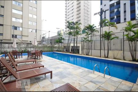 Apartamento à venda com 222m², 3 quartos e 3 vagas Apartamento à venda com 222m², 3 quartos e 3 vagasPiscina