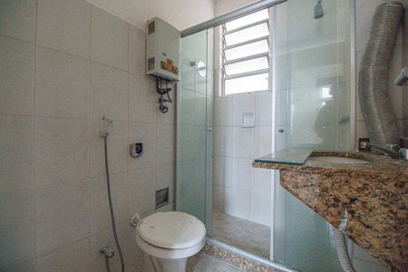 Banheiro de apartamento à venda com 1 quarto, 33m² em Tijuca, Rio de Janeiro