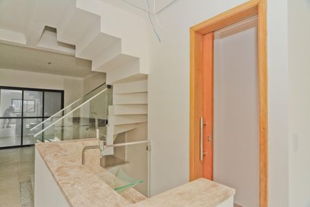 Casa à venda com 130m², 2 quartos e 2 vagas Casa à venda com 130m², 2 quartos e 2 vagasLavabo