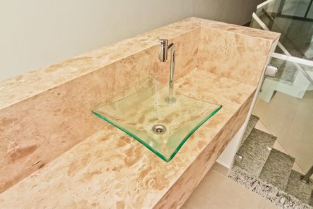 Casa à venda com 130m², 2 quartos e 2 vagas Casa à venda com 130m², 2 quartos e 2 vagasLavabo