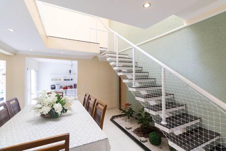 Casa de condomínio para alugar com 256m², 4 quartos e 1 vagaSala de Jantar