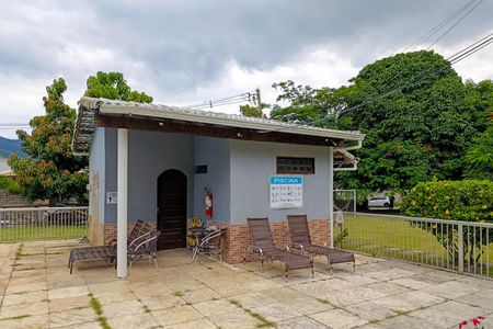 Casa de condomínio para alugar com 256m², 4 quartos e 1 vagaÁrea comum - Piscina