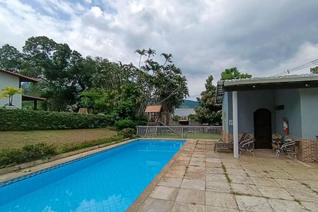 Casa de condomínio para alugar com 256m², 4 quartos e 1 vagaÁrea comum - Piscina