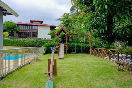 Casa de condomínio para alugar com 256m², 4 quartos e 1 vagaÁrea comum - Playground