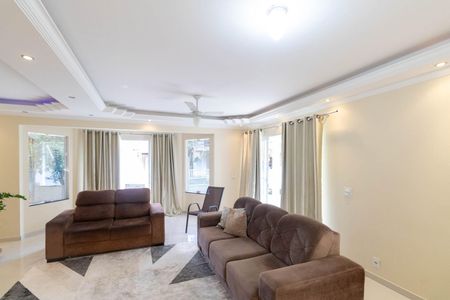 Casa de condomínio para alugar com 256m², 4 quartos e 1 vagaSala de Jantar