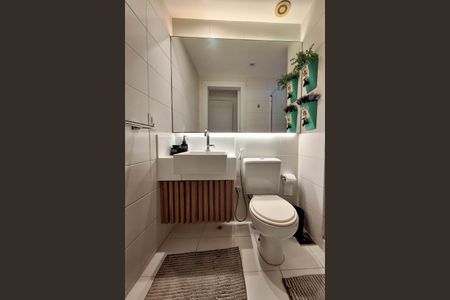 Apartamento à venda com 210m², 3 quartos e 3 vagasBanheiro da Suíte 1