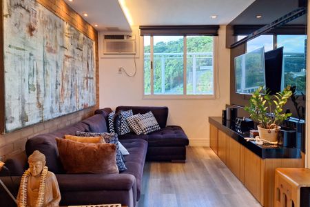 Sala de apartamento à venda com 3 quartos, 210m² em Santa Rosa, Niterói