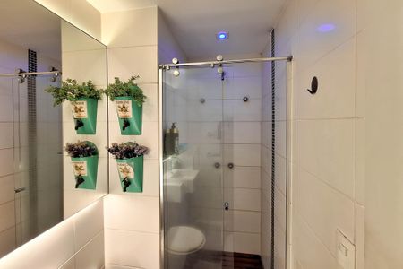 Apartamento à venda com 210m², 3 quartos e 3 vagasBanheiro da Suíte 1