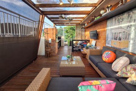 Apartamento à venda com 210m², 3 quartos e 3 vagasCobertura