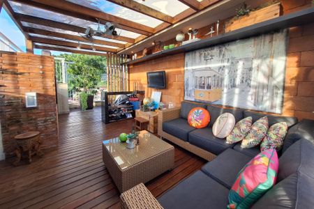 Apartamento à venda com 210m², 3 quartos e 3 vagasCobertura