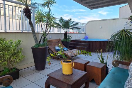 Apartamento à venda com 210m², 3 quartos e 3 vagasCobertura