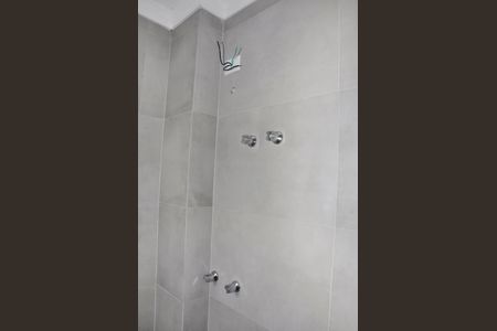 Casa à venda com 130m², 2 quartos e 2 vagasDetalhe - Suíte