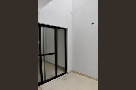 Casa à venda com 130m², 2 quartos e 2 vagasDetalhe - Área de Serviço