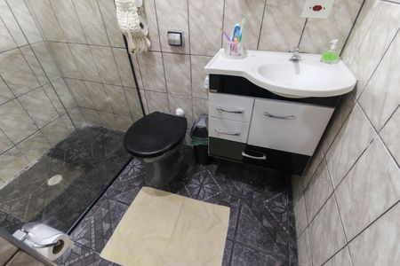 Casa à venda com 73m², 4 quartos e 2 vagasBanheiro Casa 2