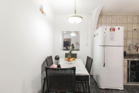 Casa à venda com 73m², 4 quartos e 2 vagasCozinha Casa 2