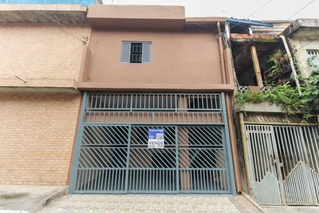 Casa à venda com 73m², 4 quartos e 2 vagasFachada