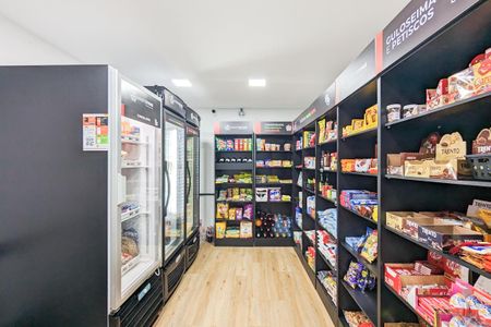 Apartamento para alugar com 52m², 2 quartos e 1 vagaMini Mercado