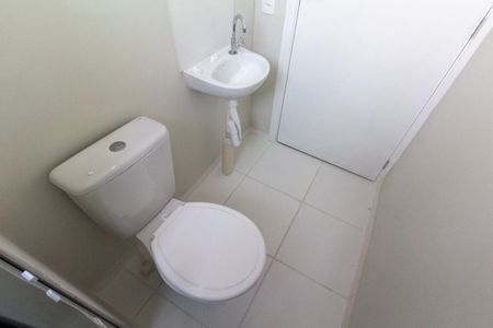Apartamento para alugar com 43m², 2 quartos e 1 vaga Apartamento para alugar com 43m², 2 quartos e 1 vagaBanheiro