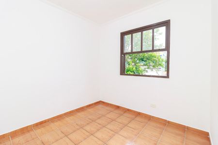 Quarto 2 de apartamento para alugar com 2 quartos, 54m² em Capão Redondo, São Paulo