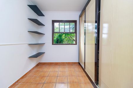 Quarto 1 de apartamento para alugar com 2 quartos, 54m² em Capão Redondo, São Paulo