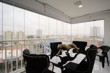 Apartamento para alugar com 63m², 2 quartos e 1 vagaVaranda