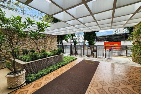 Apartamento à venda com 113m², 2 quartos e 1 vaga Apartamento à venda com 113m², 2 quartos e 1 vagaÁrea Comum