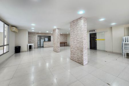 Apartamento à venda com 113m², 2 quartos e 1 vaga Apartamento à venda com 113m², 2 quartos e 1 vagaÁrea Comum