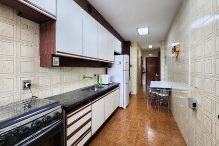 Apartamento à venda com 113m², 2 quartos e 1 vaga Apartamento à venda com 113m², 2 quartos e 1 vagaCozinha