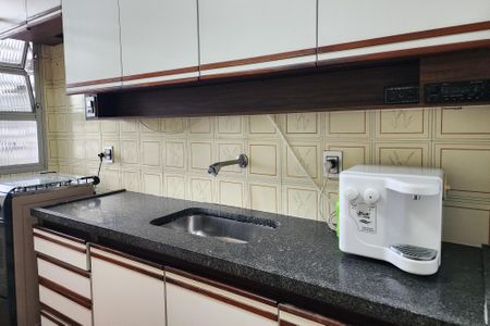 Apartamento à venda com 113m², 2 quartos e 1 vaga Apartamento à venda com 113m², 2 quartos e 1 vagaCozinha