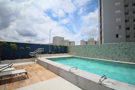 Apartamento para alugar com 37m², 2 quartos e 1 vagaÁrea comum - Piscina